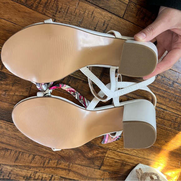 beautiful sandals size 8, new condition ⭐️ - Picture 3 of 7
